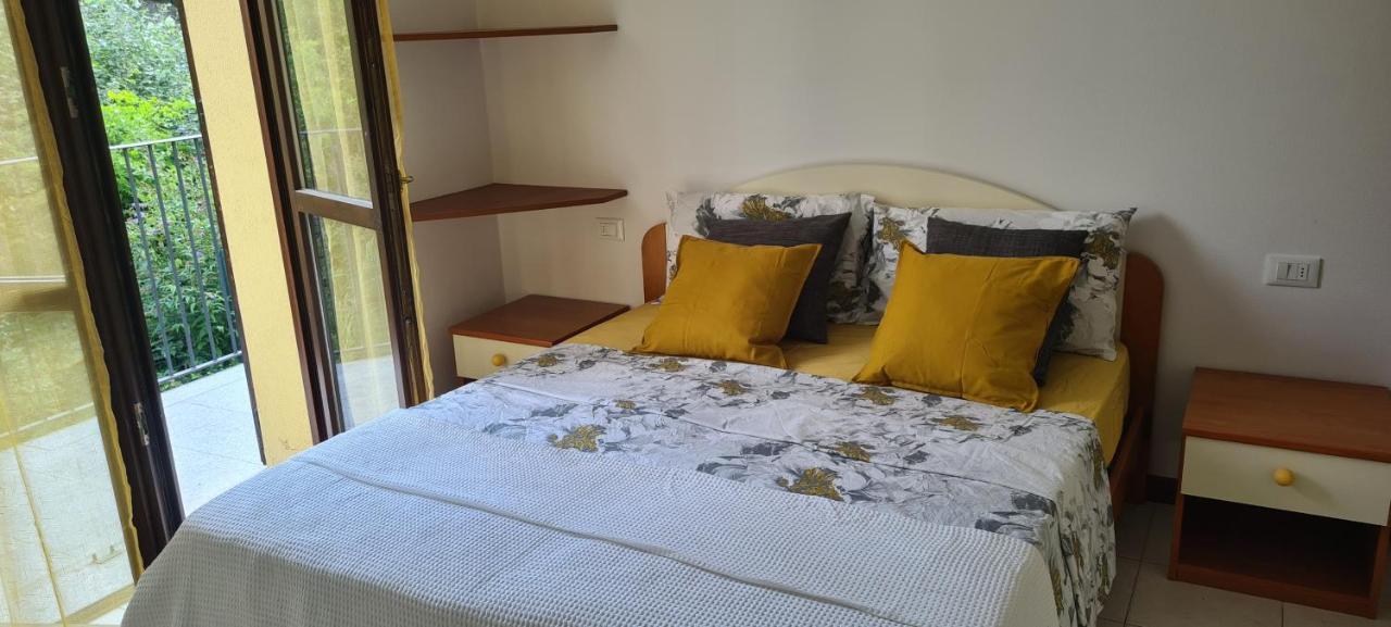 Casa Mirella - Appartamento Zona Bellagio Magreglio Екстер'єр фото