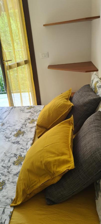 Casa Mirella - Appartamento Zona Bellagio Magreglio Екстер'єр фото
