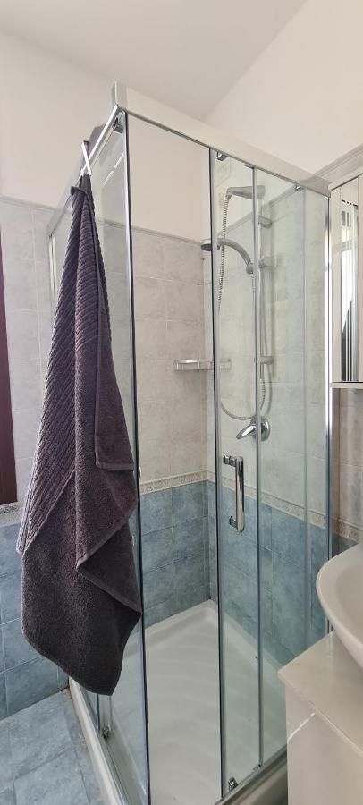 Casa Mirella - Appartamento Zona Bellagio Magreglio Екстер'єр фото